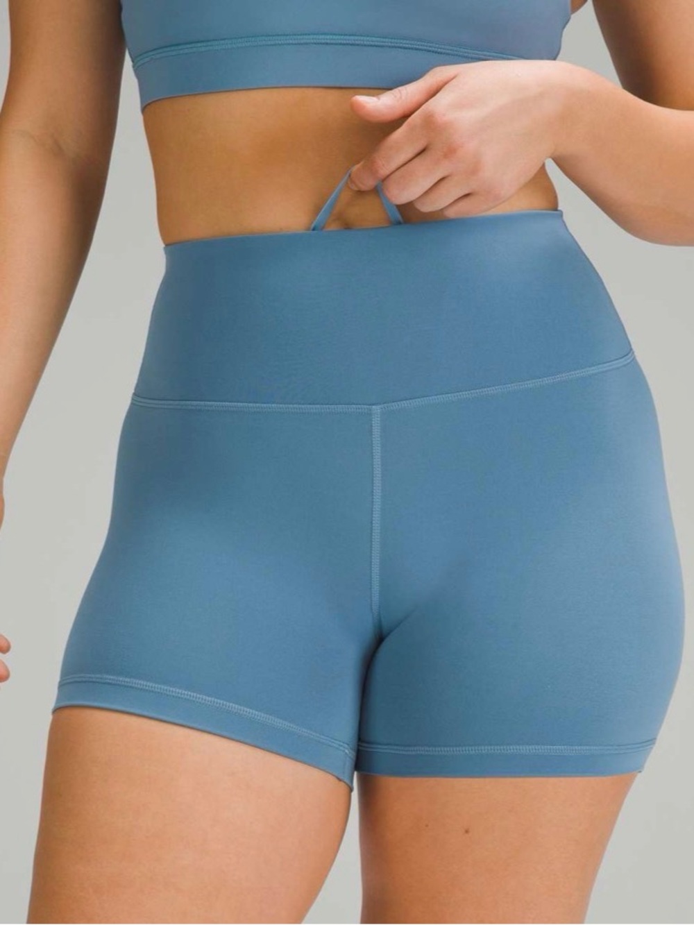 Lululemon Athletic Wunder Train HR Shorts Contour Fit 4” Utility Blue Sz 6